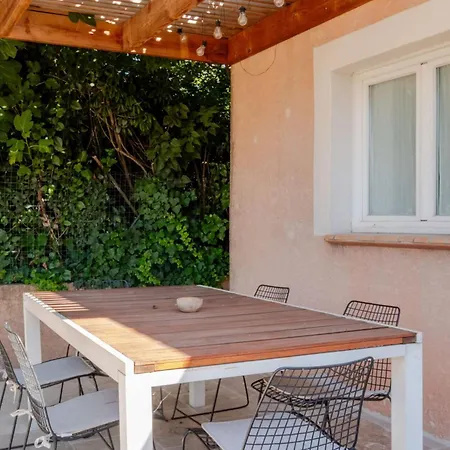 La Romana Pour 12 Personnes Avec Piscine Privee A Villa Nimes